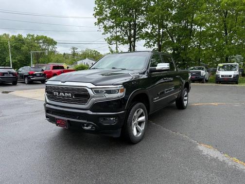 Diamond Black Crystal Pearlcoat 2019 RAM 1500 Limited