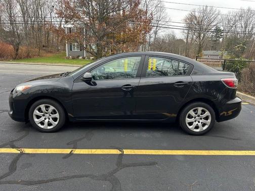 2013 Mazda Mazda3 i SV