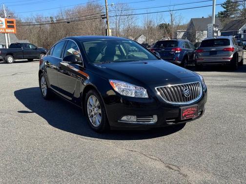 Black Diamond Tricoat 2013 Buick Regal Base