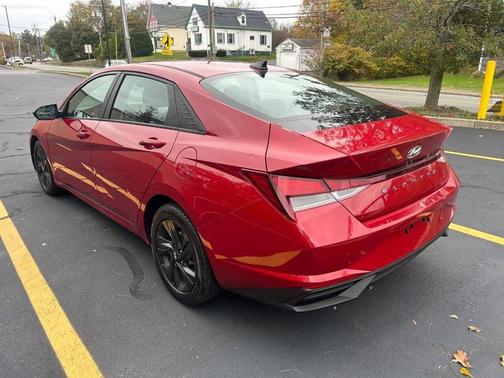 2021 Hyundai ELANTRA SEL