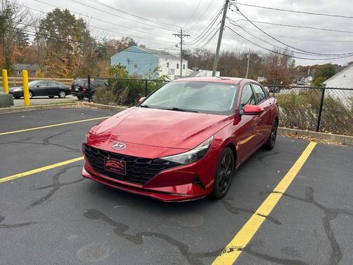 2021 Hyundai ELANTRA SEL