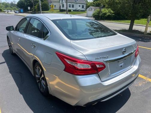 2017 Nissan Altima 2.5 SV