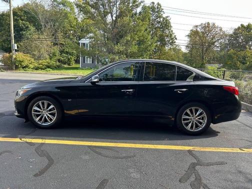 2014 INFINITI Q50 Premium