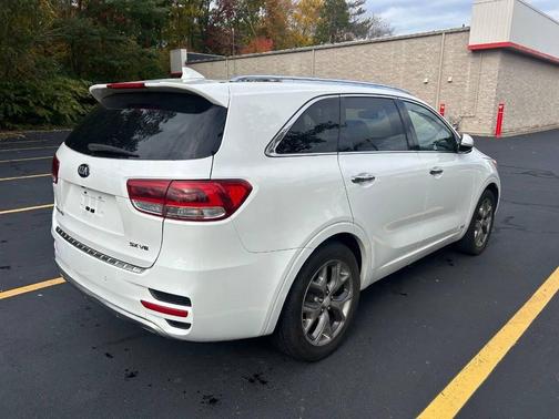 2016 Kia Sorento SX