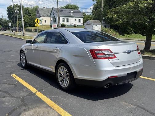 Ingot Silver Metallic 2015 Ford Taurus Limited