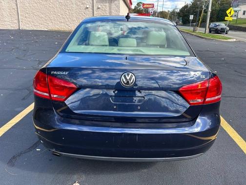 2012 Volkswagen Passat 2.5 SE