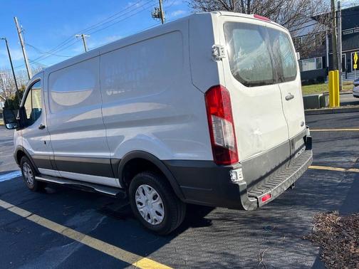 2017 Ford Transit-250 Base