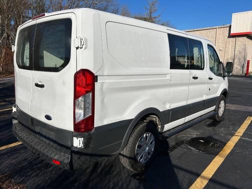 2017 Ford Transit-250 Base