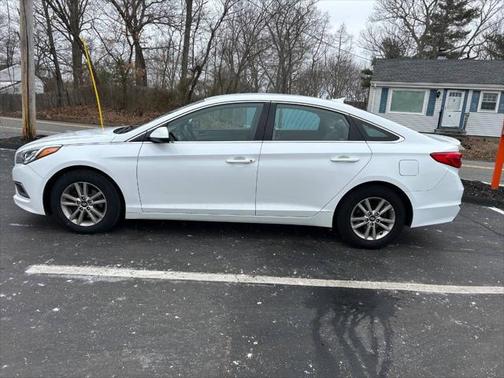 2017 Hyundai SONATA SE