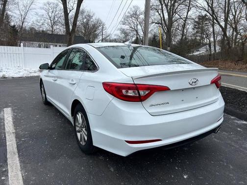 2017 Hyundai SONATA SE