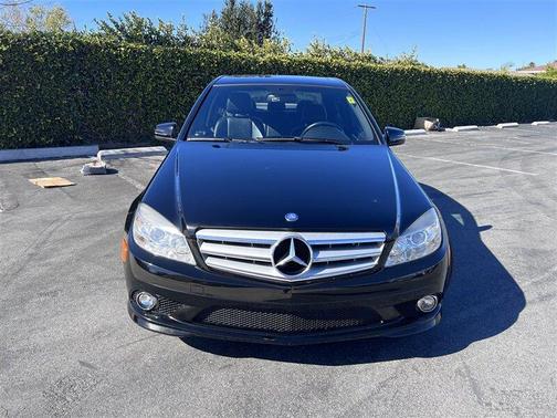 Photo 2 of 32 of 2010 Mercedes-Benz C-Class C 300