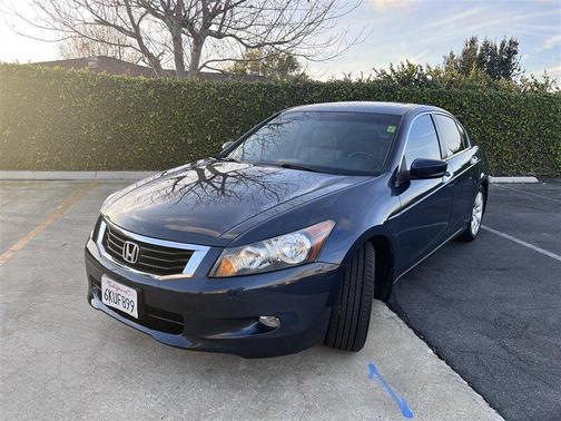 Photo 3 of 32 of 2010 Honda Accord EX-L V6