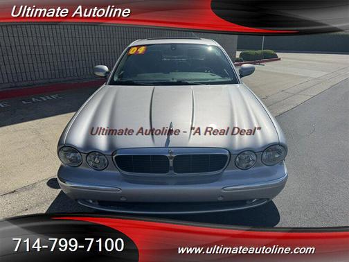 2004 Jaguar XJ Base