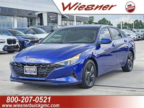 2022 Hyundai ELANTRA SEL