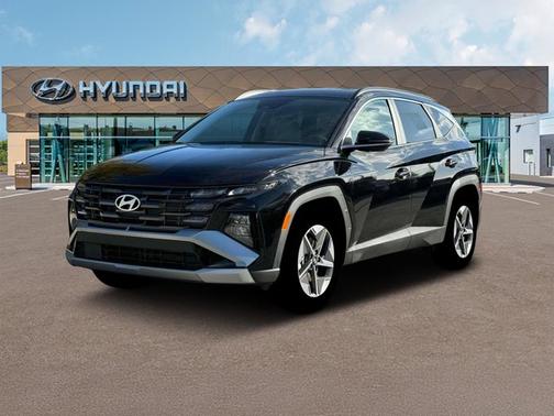 Black 2025 Hyundai TUCSON SEL Convenience SUV