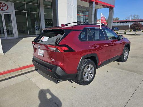 2023 Toyota RAV4 Hybrid XLE