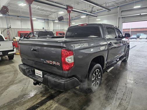 2017 Toyota Tundra SR5
