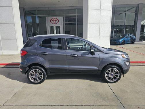 2022 Ford EcoSport Titanium