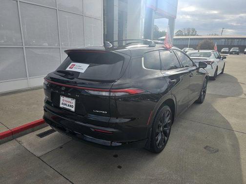 2025 Toyota Crown Signia Limited
