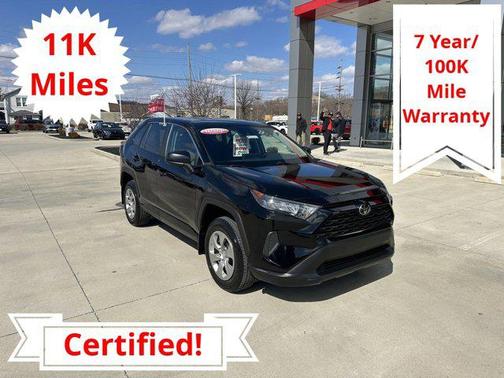 2022 Toyota RAV4 LE