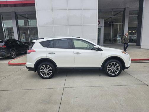 2017 Toyota RAV4 Limited
