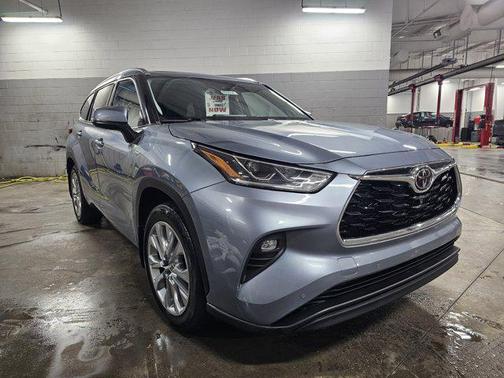 2022 Toyota Highlander Limited