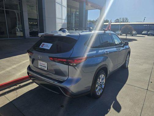 2021 Toyota Highlander Limited
