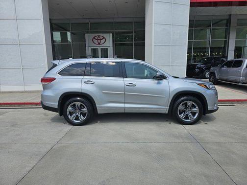 2018 Toyota Highlander Limited Platinum