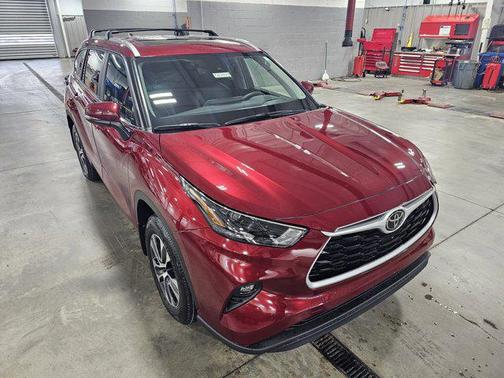 2026 Toyota Highlander XLE