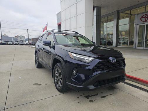 2022 Toyota RAV4 Hybrid XLE Premium