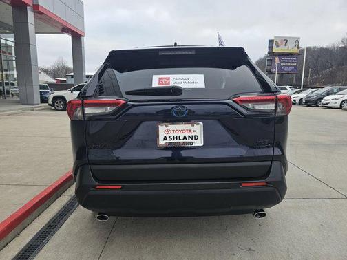 2022 Toyota RAV4 Hybrid XLE Premium