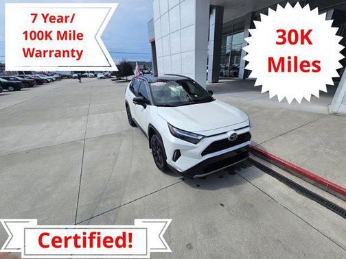 2022 Toyota RAV4 Hybrid SE