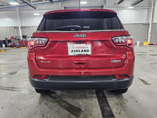 2024 Jeep Compass Latitude Lux