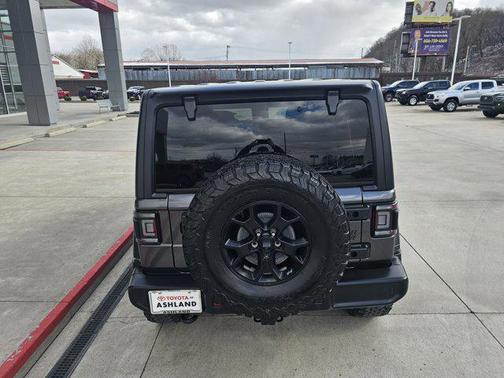 2022 Jeep Wrangler Willys