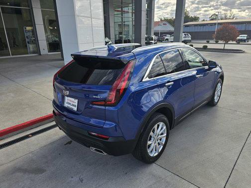 2023 Cadillac XT4 Luxury