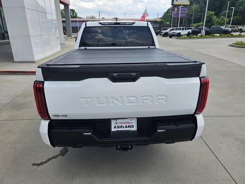 Ice 2025 Toyota Tundra SR5