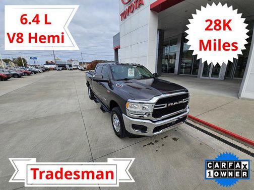 2020 RAM 2500 Tradesman Crew Cab 4X4 6'4' Box