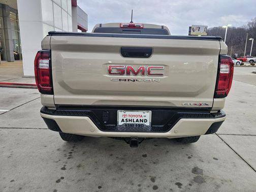 2024 GMC Canyon AT4X