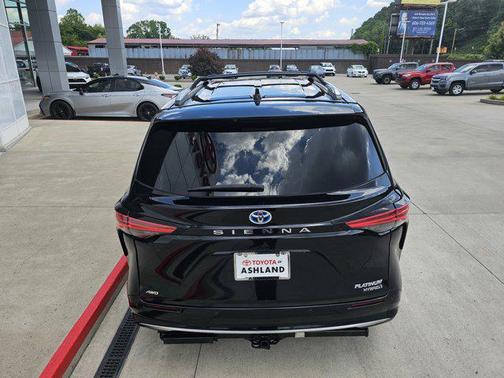 2021 Toyota Sienna Platinum 7 Passenger