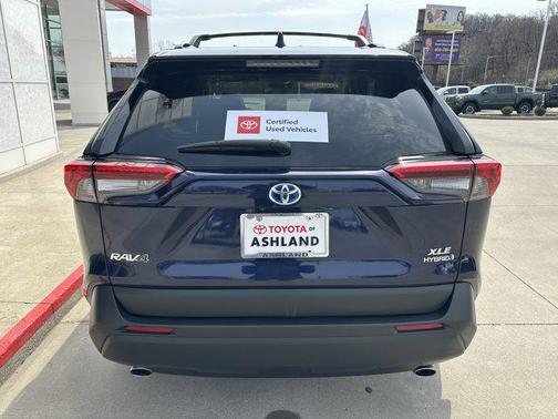2023 Toyota RAV4 Hybrid XLE Premium