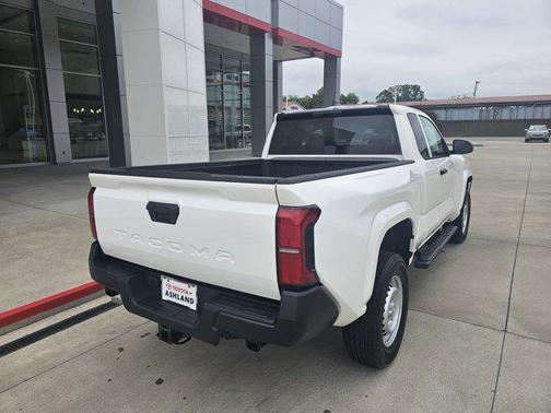 2025 Toyota Tacoma SR
