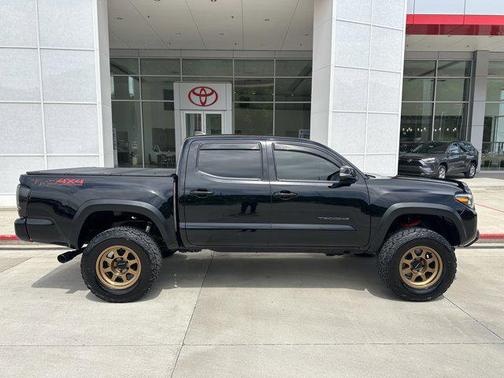 2022 Toyota Tacoma TRD Off Road