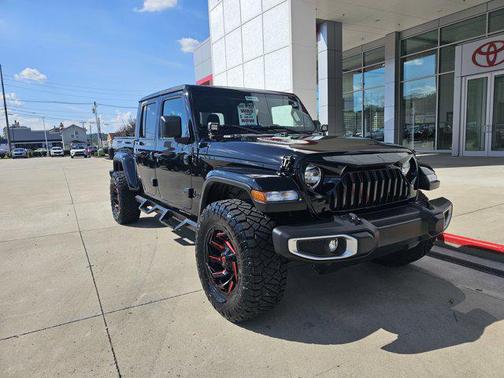2023 Jeep Gladiator Sport S