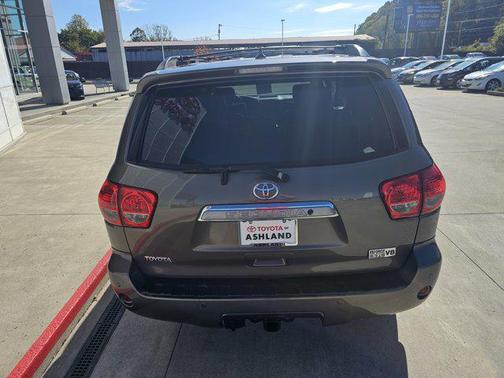 2010 Toyota Sequoia Limited