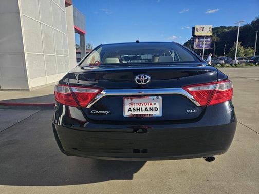 2016 Toyota Camry XLE