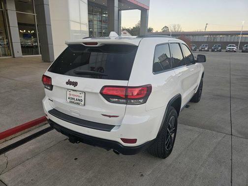 2019 Jeep Grand Cherokee Trailhawk