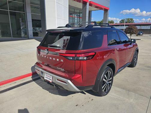 2024 Nissan Pathfinder Platinum 4WD