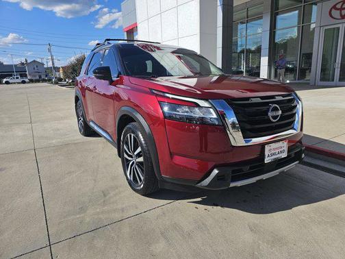 2024 Nissan Pathfinder Platinum 4WD