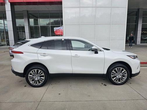 2024 Toyota Venza XLE