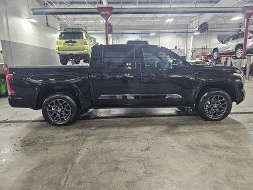 2026 Toyota Tundra Hybrid Platinum